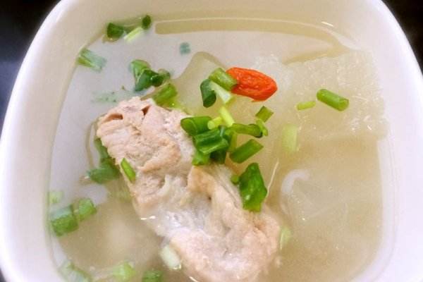 深圳蔬菜配送公司告诉你冬瓜排骨汤这样做口味鲜美