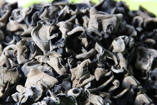深圳蔬菜配送带你了解黑木耳对身体有哪些功效呢